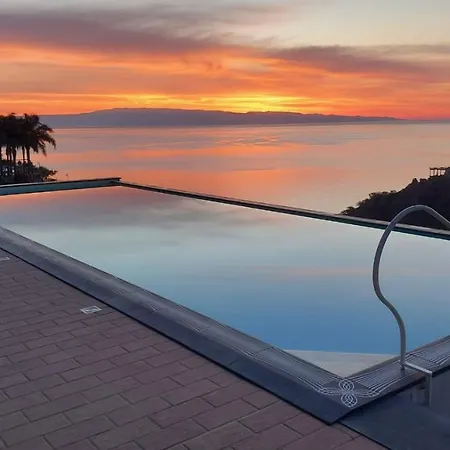 Skyline Holiday home